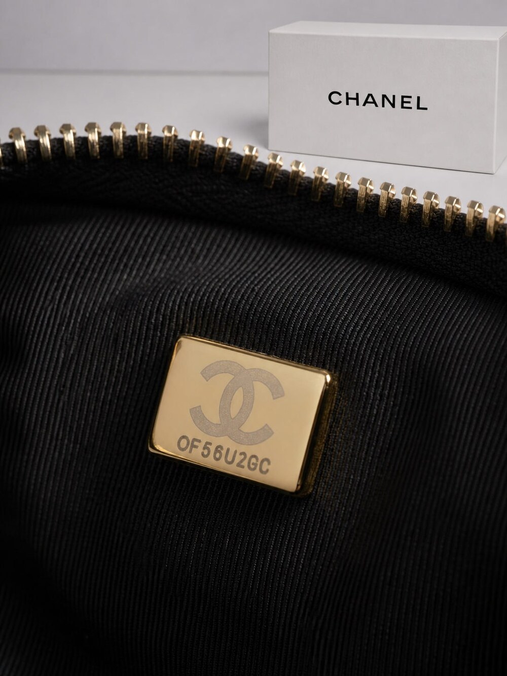 Chanel Shiny Black Calfskin Quilted Hobo with Gold Tone Hardware - Picture 5 of 14